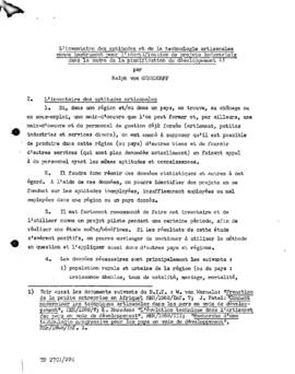 SAT_m019p01 - Trabalhos do professor Ralph von Gersdorff, planejador educacional da UNESCO, 1969