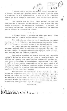 CAPES_m009p01 - Descrição da necessidade de reajuste da rede de escolas industriais e técnicas, 1955