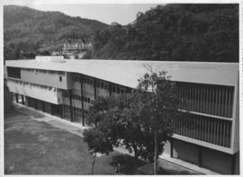CBPE_m103p02 - Fotografias do Grupo Escolar Princesa Izabel e da Escola Crinep, 1956-1957
